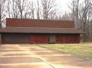 5676 Cherrywood Dr, Lorain, OH