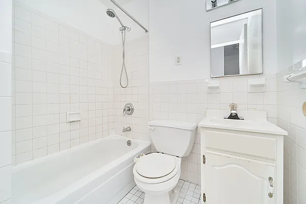 Rented by Living New York | media 9