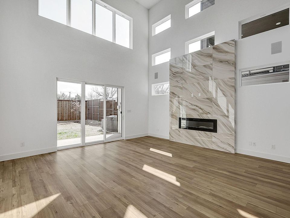 1st image of 2414 Wycliff Ave