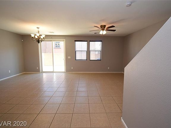 5th image of 20 Red Oak Canyon St Unit 1