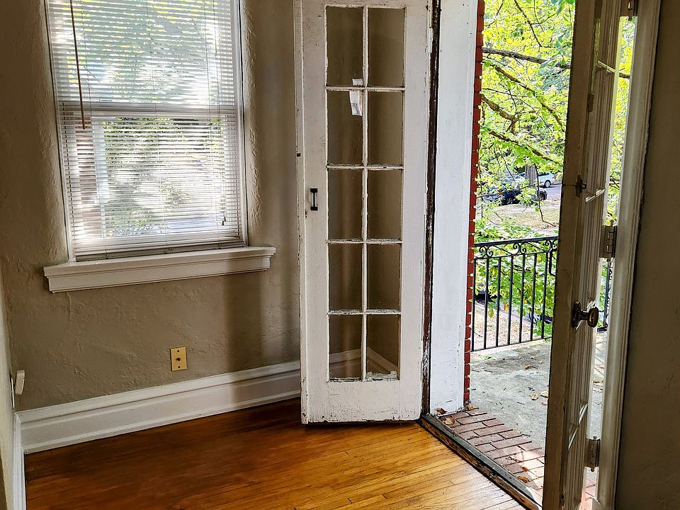 Office nook leading to front deck.