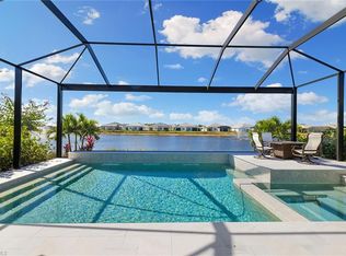 9077 Montserrat Dr, Naples, FL 34114