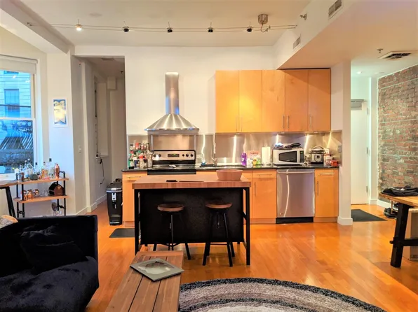 1232 Chestnut St APT 6002, Philadelphia, PA 19107