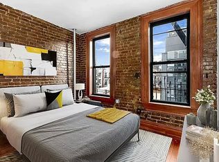 269 E 10th St APT 4, New York, NY 10009