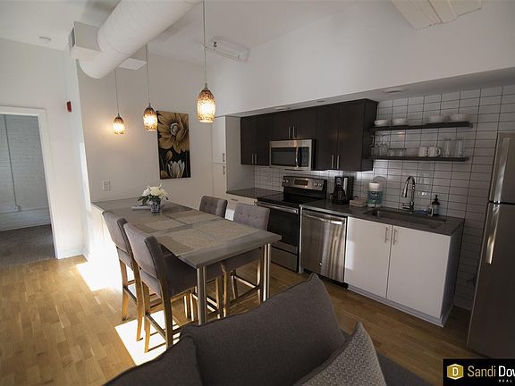 3rd image of 417 S 12th St #315