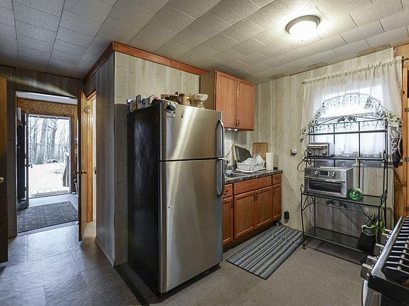 3rd image of 28677 Farm Road 1260