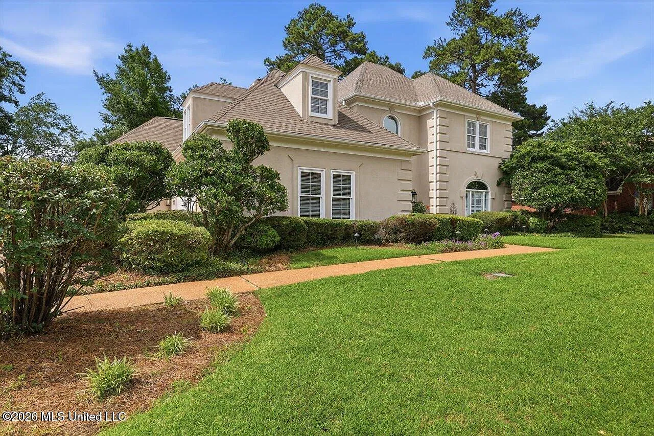 4 bed, 3.5 bath, 3123 sqft, $3,700 — Photo 1