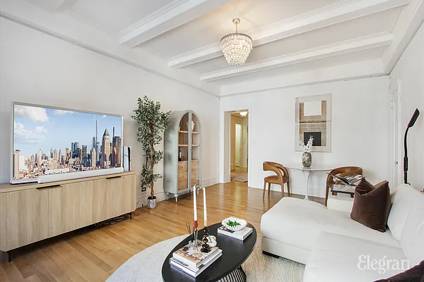 Sold by Elegran | media 1