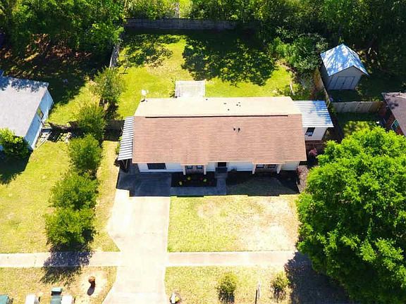 5th image of 7804 Coronet Dr