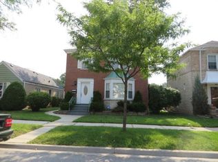 8251 Lowell Ave, Skokie, IL 60076