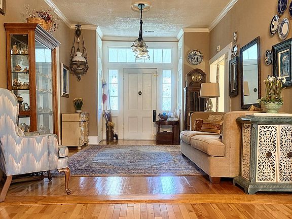 4th image of 2504 E Tibbee Rd