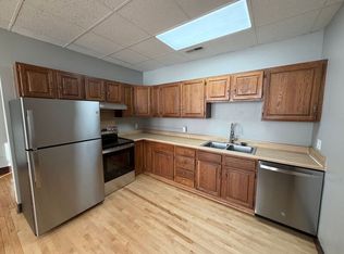 5402 S 77th St APT 8, Omaha, NE 68127