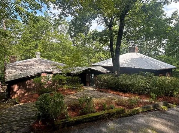 1038 Brandon Mill Rd, Lakemont, GA 30552