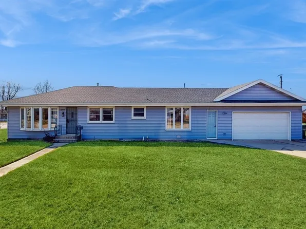 1080 S Mazon St, Coal City, IL 60416