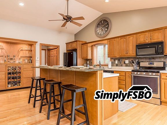 Large Kitchen Island w/ Bar