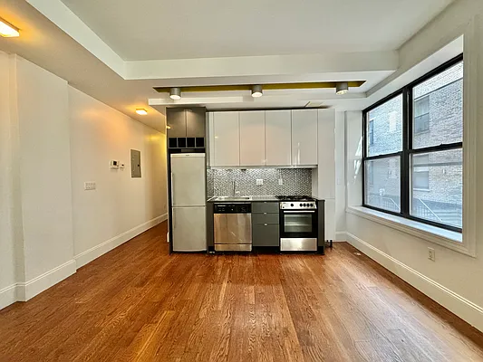 Rented by Simply Brooklyn Realty Inc | media 17