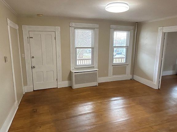 4th image of 7-9 Rollins Rd #2