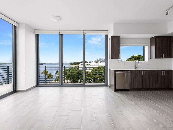 3rd image of 6405 Biscayne Blvd #201