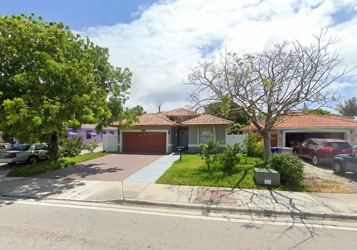4 bed, 1698 sqft, $3,300 — Photo 2