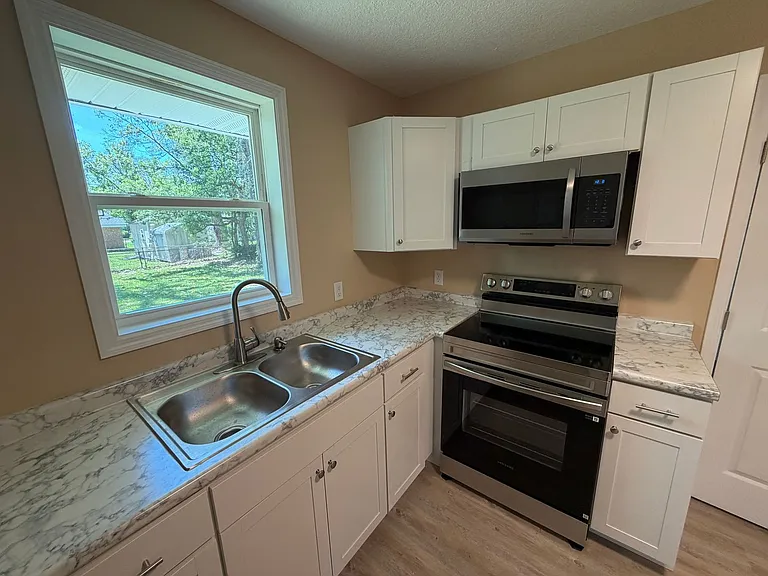 2640 Canary Dr — Photo 9
