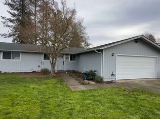 2345 Circle Dr, Roseburg, OR 97471