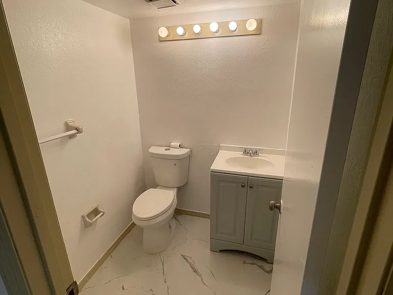 3017 Lambath Rd — Photo 13