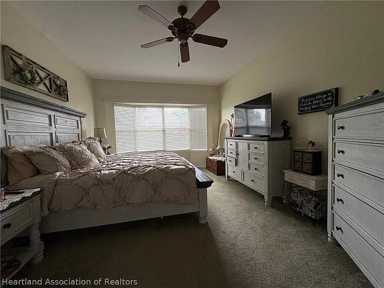 2843 Meadowood Ln — Photo 26