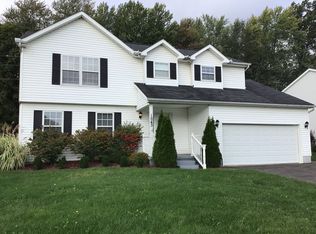 1543 Windsong Dr, Heath, OH 43056