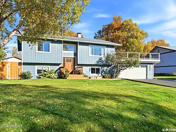 4th image of 10121 Marmot Ct