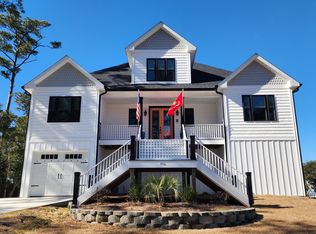 950 Crow Hill Rd, Beaufort, NC 28516