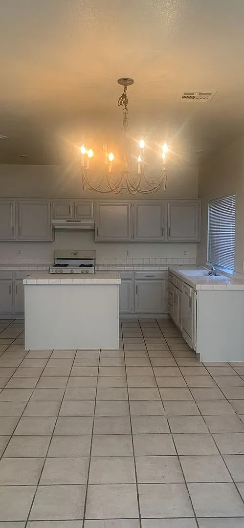 Summerlin — Photo 3