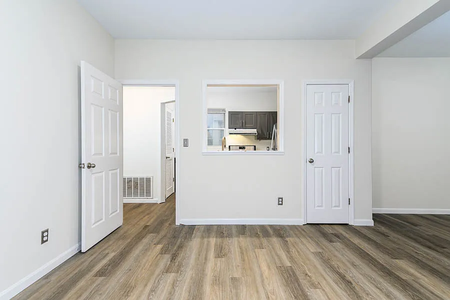 Building Photo - 5932 McPherson Ave #1