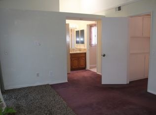 611 W Almond St, Compton, CA 90220