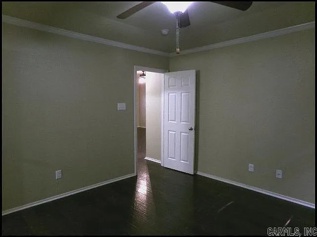 9112 Pleasant Valley Dr — Photo 25