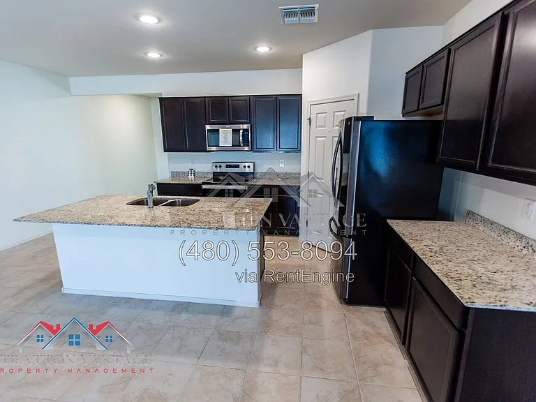 24530 W Flores Dr — Photo 11