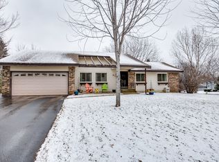904 E 143rd St, Burnsville, MN 55337