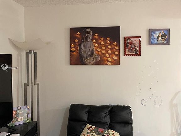 3rd image of 8870 Fontainebleau Blvd APT 308