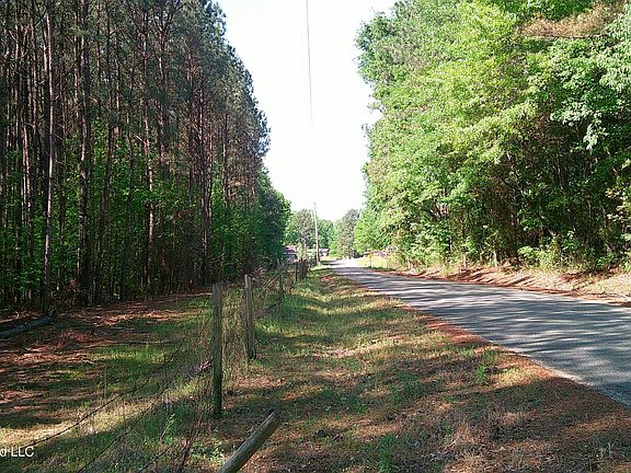 2nd image of Pleasant Hills Rd