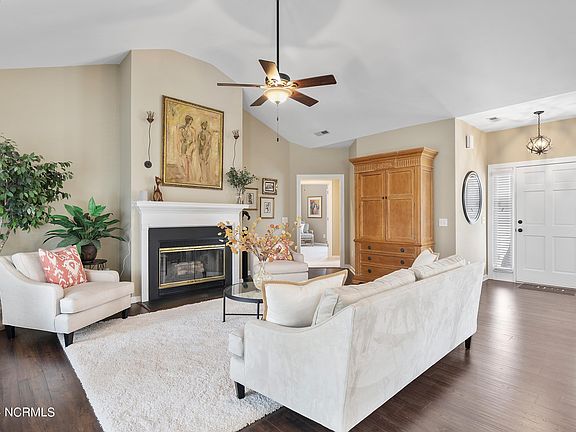 5th image of 4137 Ashdon Place SE