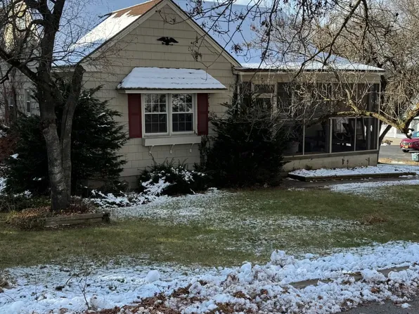 16 Riverview Street, South Glens Falls, NY 12803