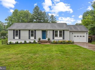 8 Cedar Ln, Doylestown, PA