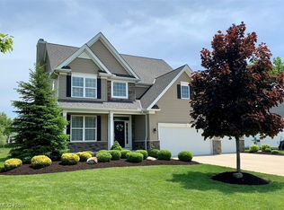 311 Crestmont Cir, Avon Lake, OH 44012