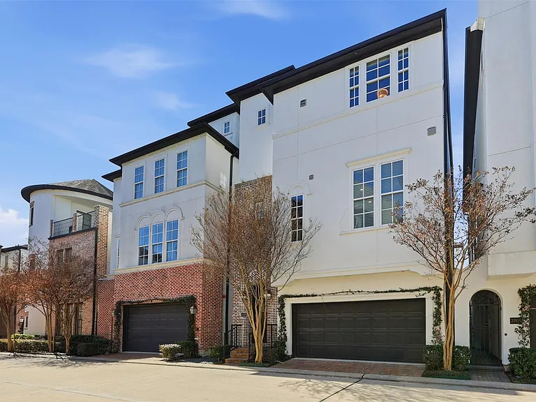2707 Cohn Trl — Photo 6
