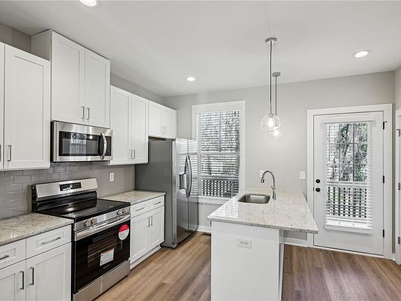 2nd image of 1095 Tucker Ave #401