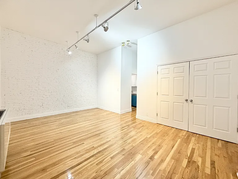 56 Court St #4HH — Photo 5