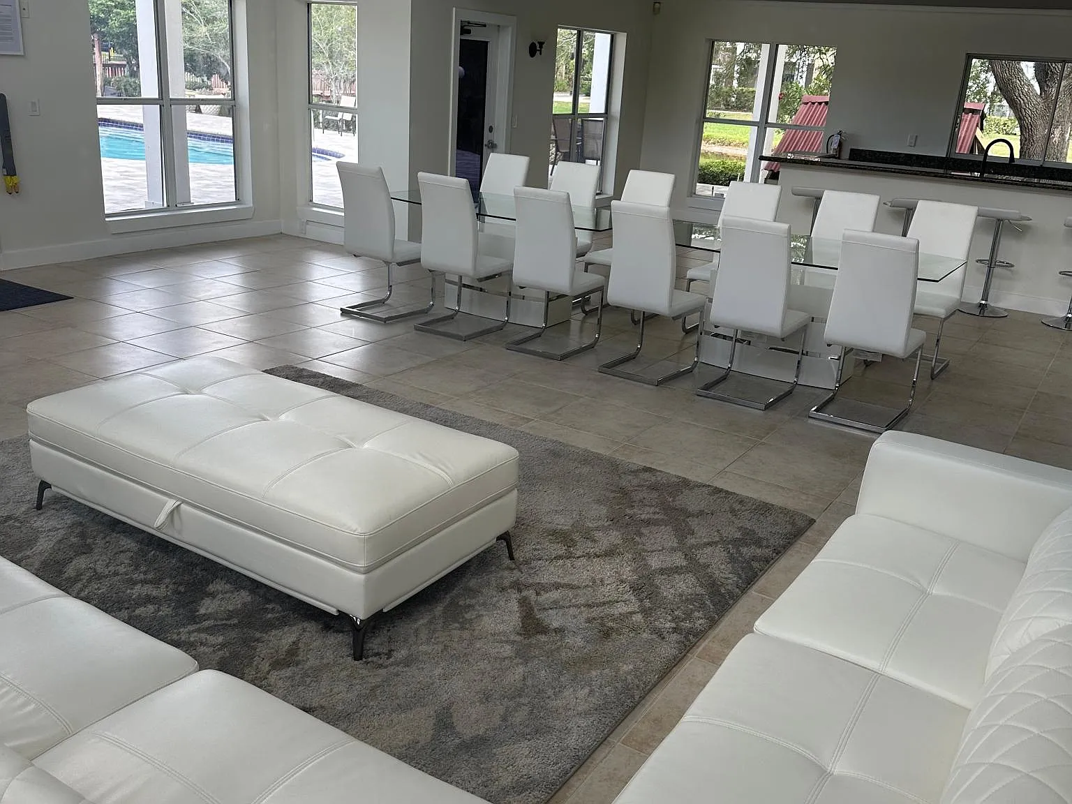 2 bed, 990 sqft, $1,525 — Photo 3