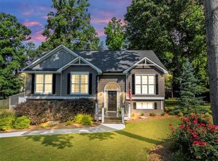 70 Maplewood Ln, Acworth, GA 30101