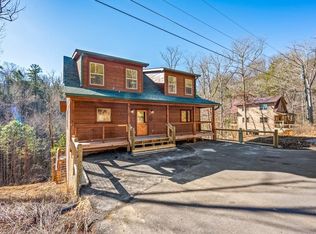 1581 Bear Valley Rd, Sevierville, TN 37876