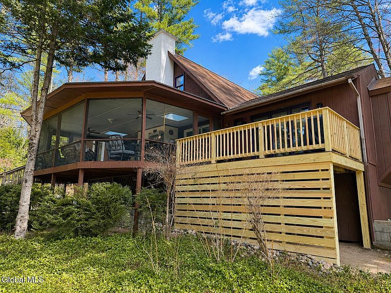 2nd image of 44 Brant Lake Estates Road