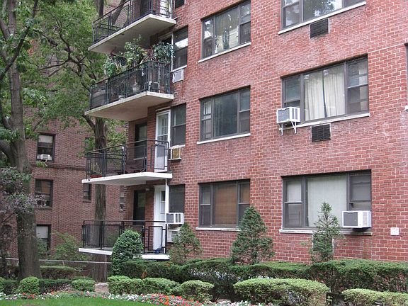 5th image of 8360 118th St #10C